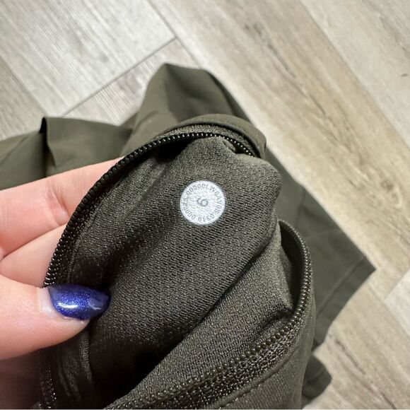 Lululemon Pace Rival Crop *Full-On Luxtreme 22"
Dark Olive - Picture 5 of 6